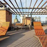 Elegant In Center With Parking And Access To Viewing Terrace By Renters *