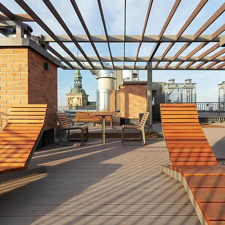 Elegant In Center With Parking And Access To Viewing Terrace By Renters *