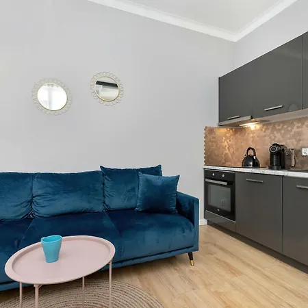 Elegant In Center With Parking And Access To Viewing Terrace By Renters شقة غدانسك