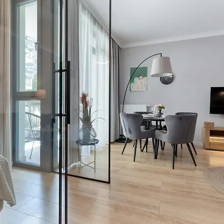 Apartament Elegant In Center With Parking And Access To Viewing Terrace By Renters Gdańsk