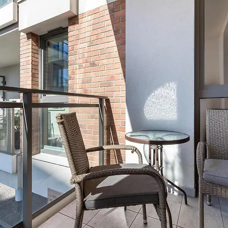 Elegant In Center With Parking And Access To Viewing Terrace By Renters Apartament *