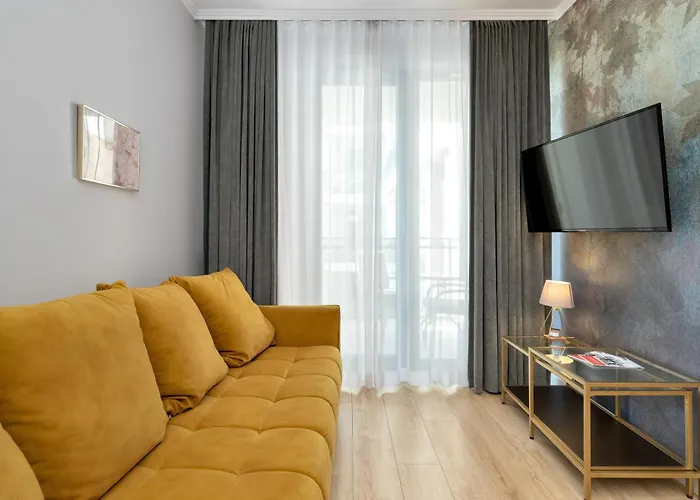 Daire Elegant In Center With Parking And Access To Viewing Terrace By Renters *